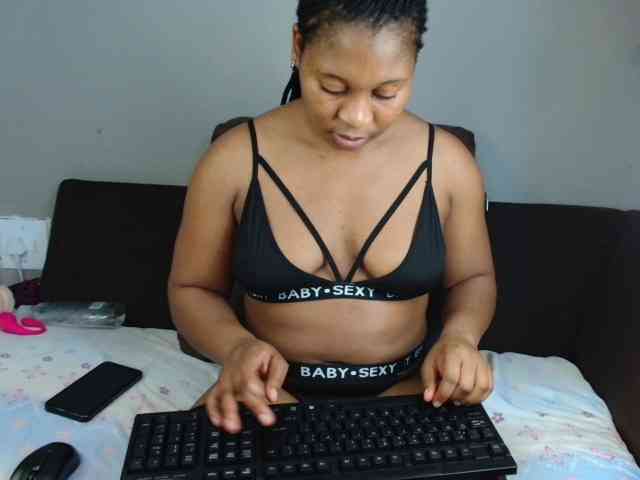 BaddassSexyAddict webcam
