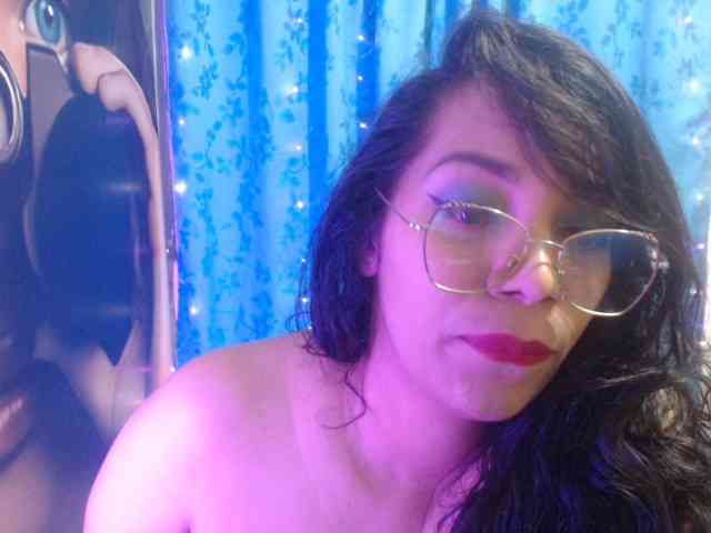 Pussyhairy13 webcam