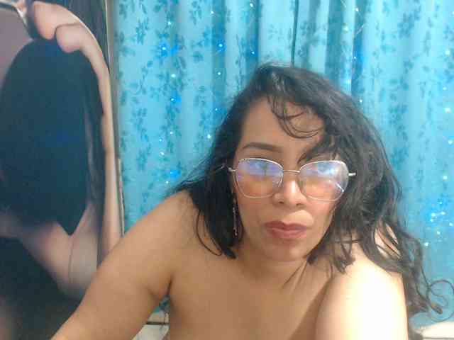Pussyhairy13 webcam