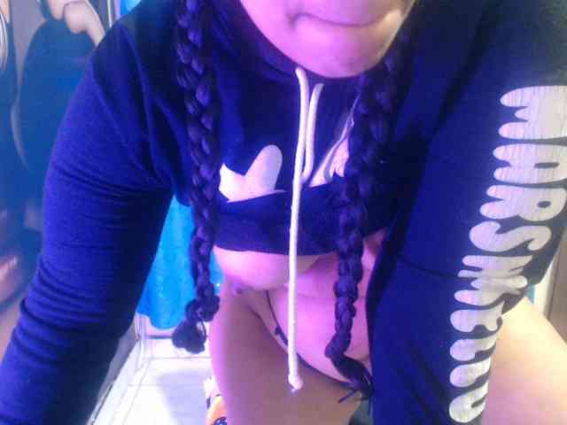 Pussyhairy13 webcam