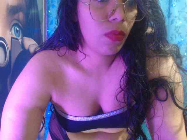 Pussyhairy13 webcam