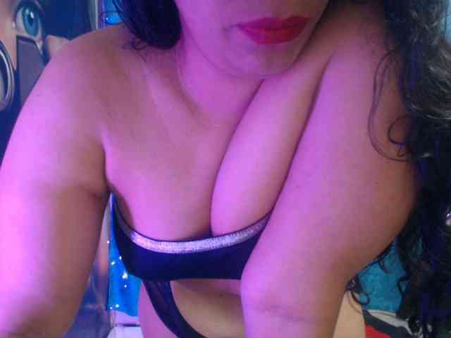 Pussyhairy13 webcam