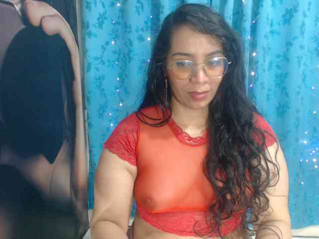 Pussyhairy13 webcam