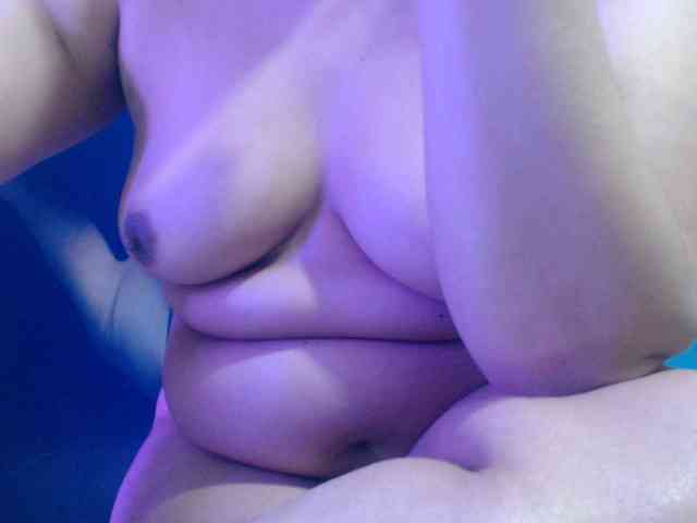 Pussyhairy13 webcam