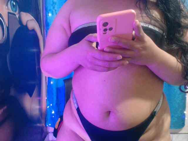 Pussyhairy13 webcam