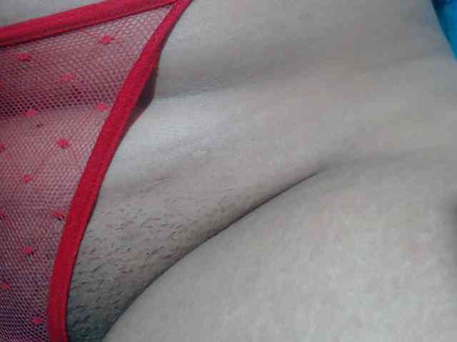 Pussyhairy13 webcam