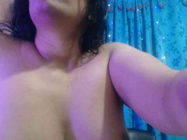 Pussyhairy13 webcam