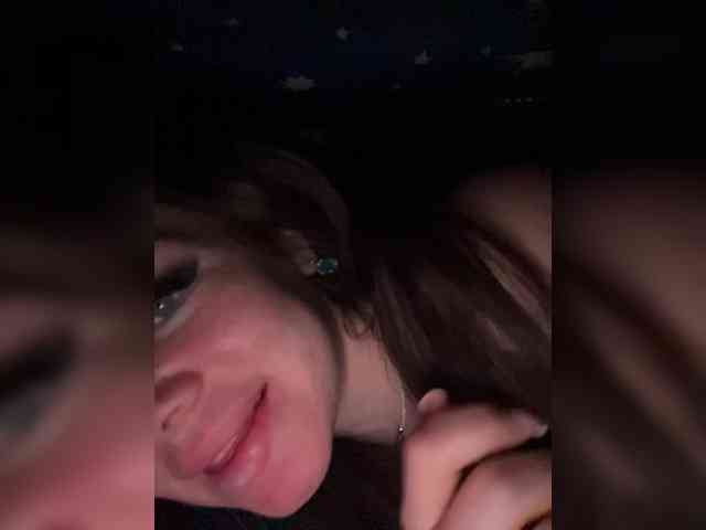 Valeria090 webcam