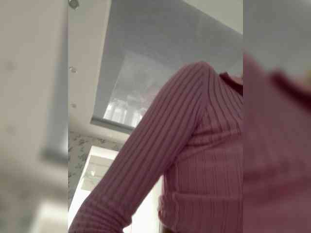 AlisaSecret webcam