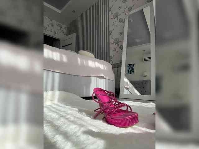 AlisaSecret webcam