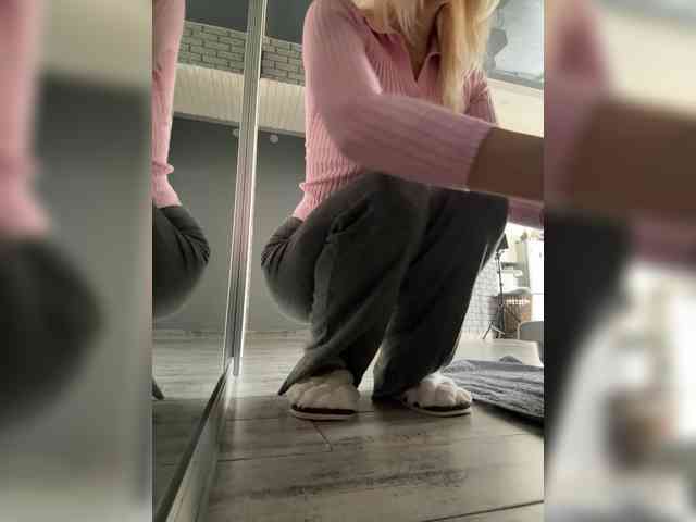 AlisaSecret webcam