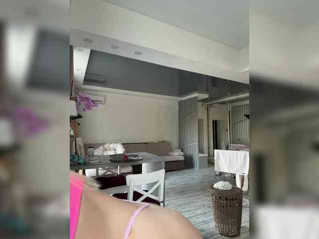 AlisaSecret webcam