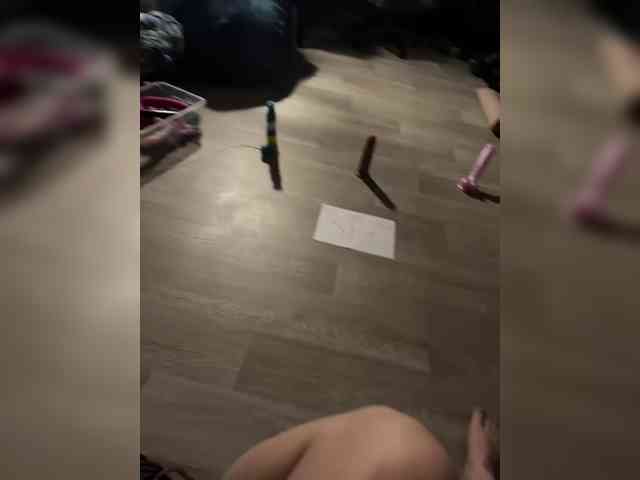 Pussy_destroyer webcam