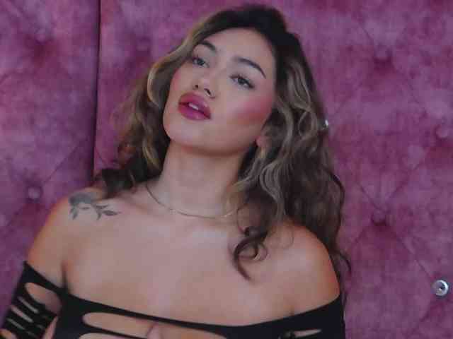 MaddisonBelucci webcam