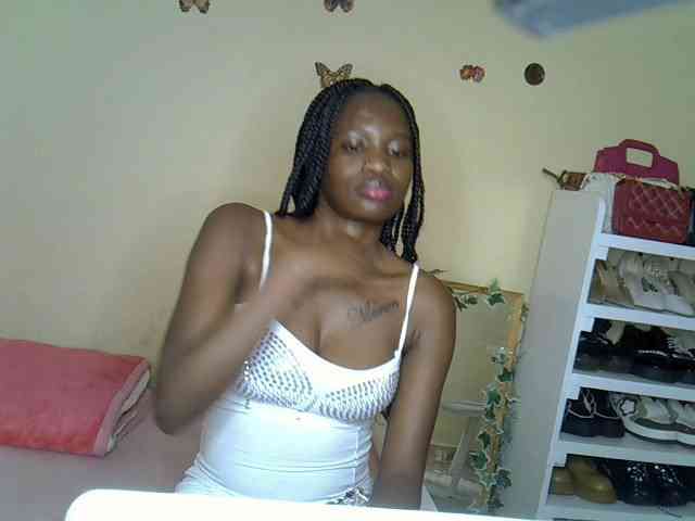 Blackchique webcam