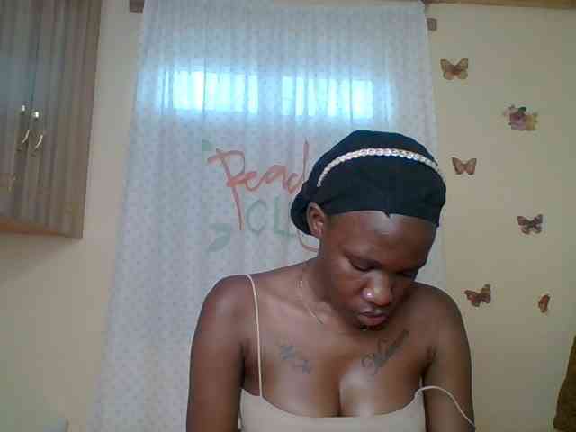 Blackchique webcam