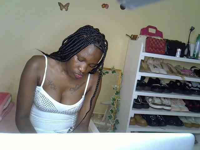 Blackchique webcam