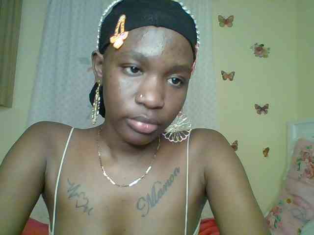 Blackchique Live Webcam on BongaCams