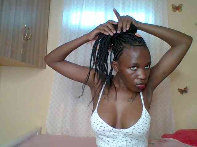 Blackchique webcam