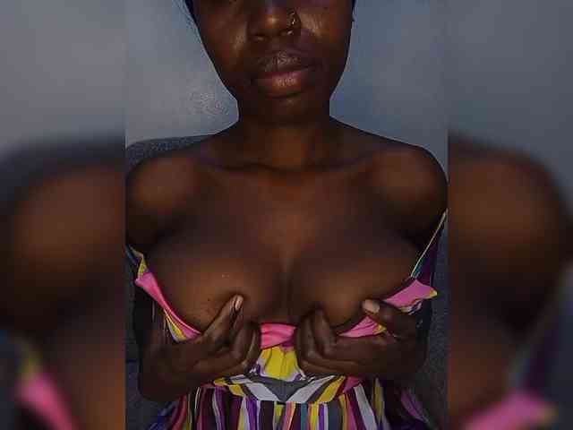 Queensy1 webcam