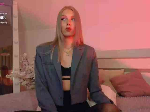 YaS1min Live Webcam on BongaCams