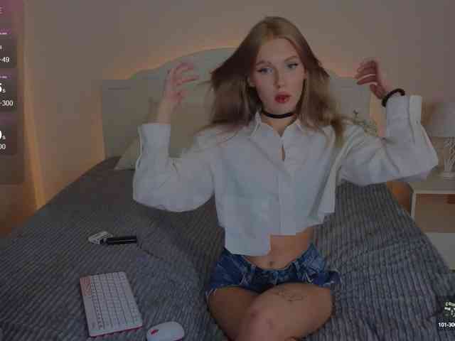 YaS1min Live Webcam on BongaCams