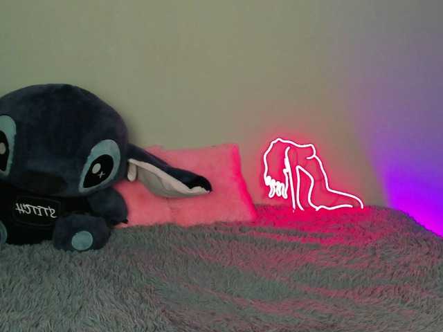 EvaBallmer's BongaCams show and profile