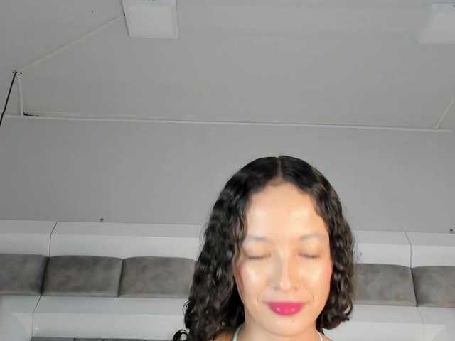 JuliettaBleer's BongaCams show and profile