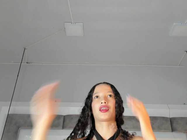 JuliettaBleer's BongaCams show and profile