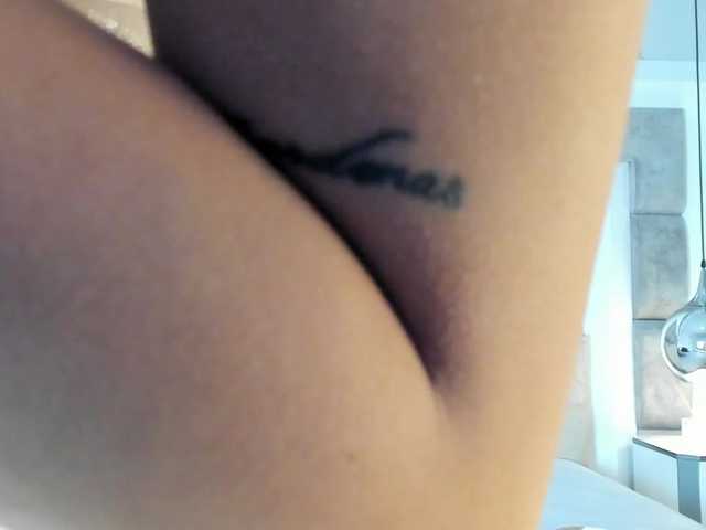 JuliettaBleer's BongaCams show and profile