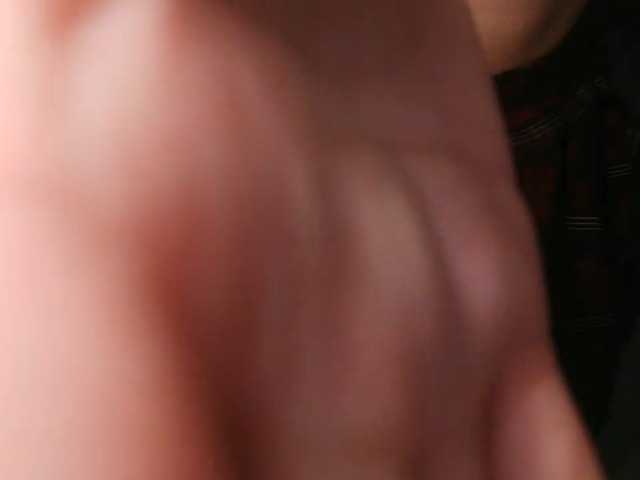 kinkynanalina's BongaCams show and profile