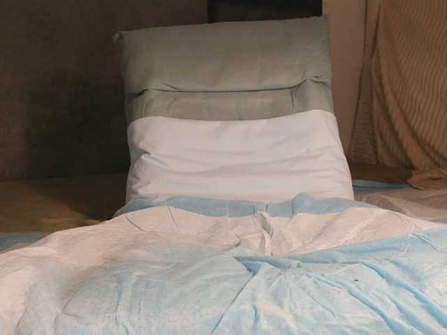 kinkynanalina's BongaCams show and profile