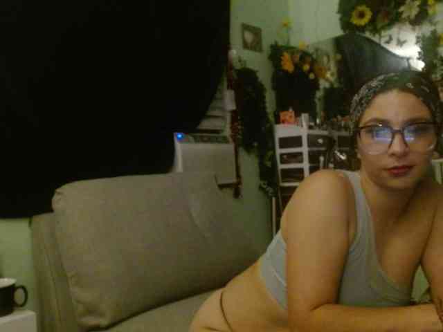 Mizdanika420 webcam