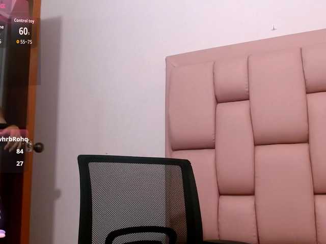 sara18a webcam bongacams model stream image