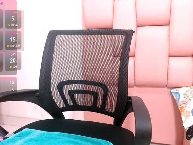 sara18a webcam bongacams model stream image