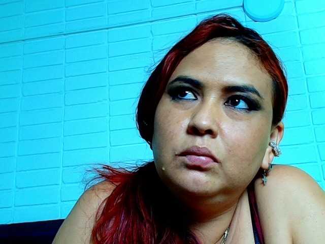  ScarlettBoobs- chat room