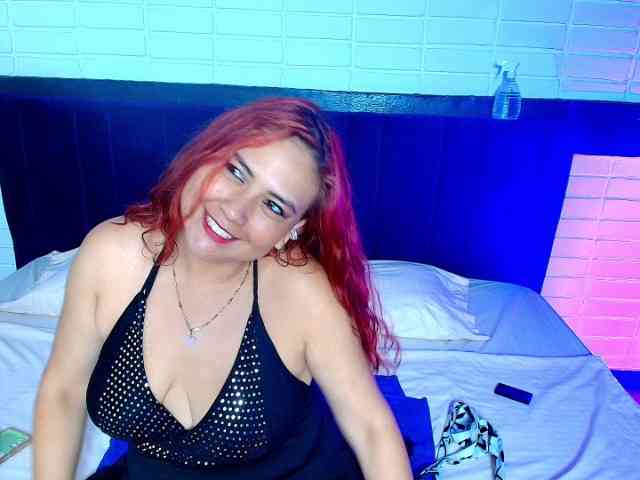ScarlettBoobs-