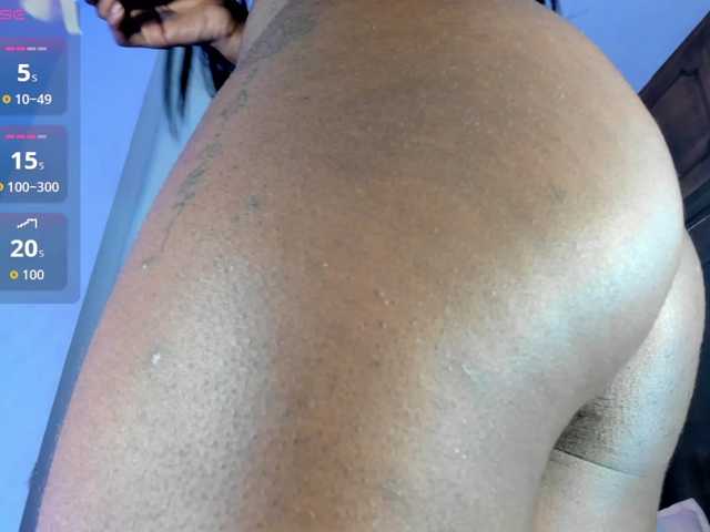 CoralW on BongaCams