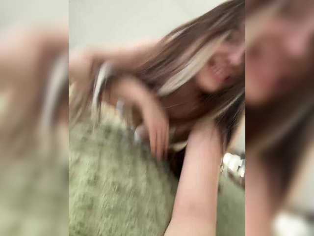 FunnyBanny0312's BongaCams show and profile