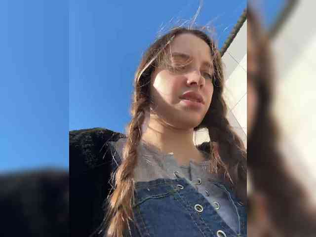 FunnyBanny0312 webcam