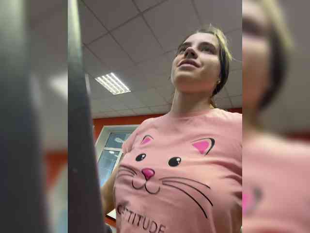 FunnyBanny0312 webcam