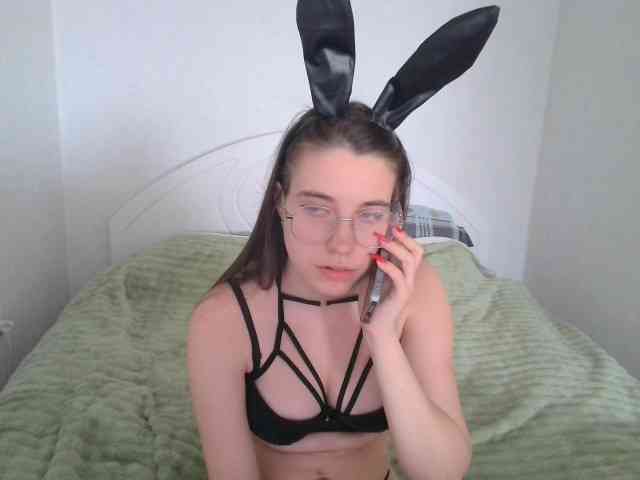 FunnyBanny0312 webcam