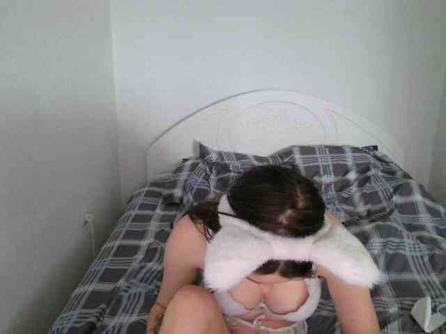 FunnyBanny0312 webcam