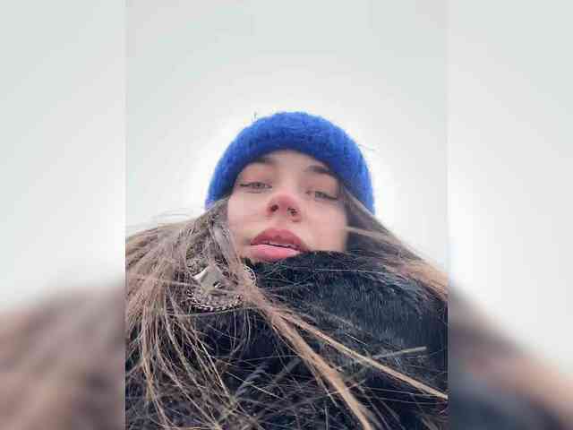 FunnyBanny0312 webcam