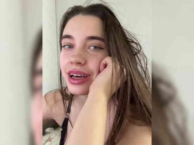FunnyBanny0312 webcam