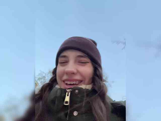 FunnyBanny0312 webcam