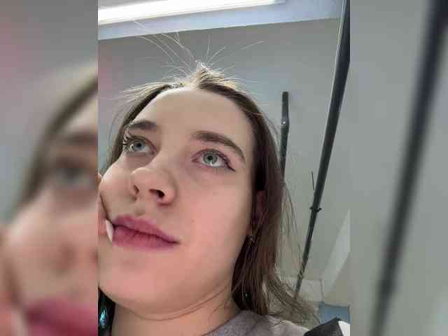 FunnyBanny0312 webcam