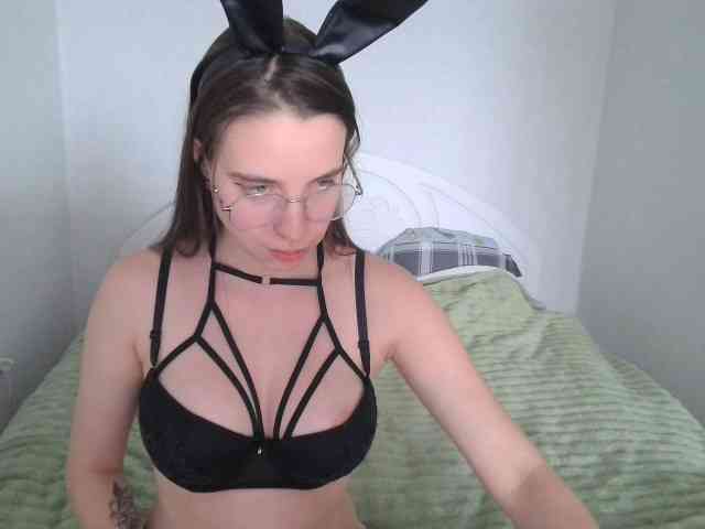 FunnyBanny0312 webcam