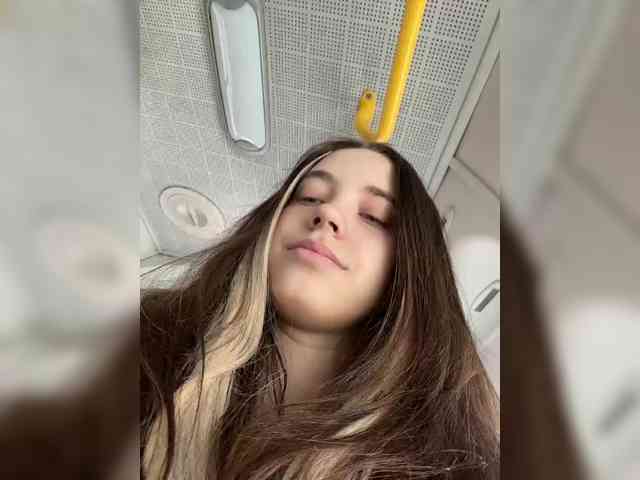 FunnyBanny0312 webcam