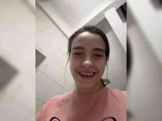 FunnyBanny0312 webcam